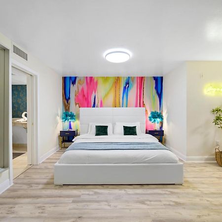 מיאמי ביץ' Ocean Drive Apartments With Rooftop Pool, South Beach, Miami מראה חיצוני תמונה
