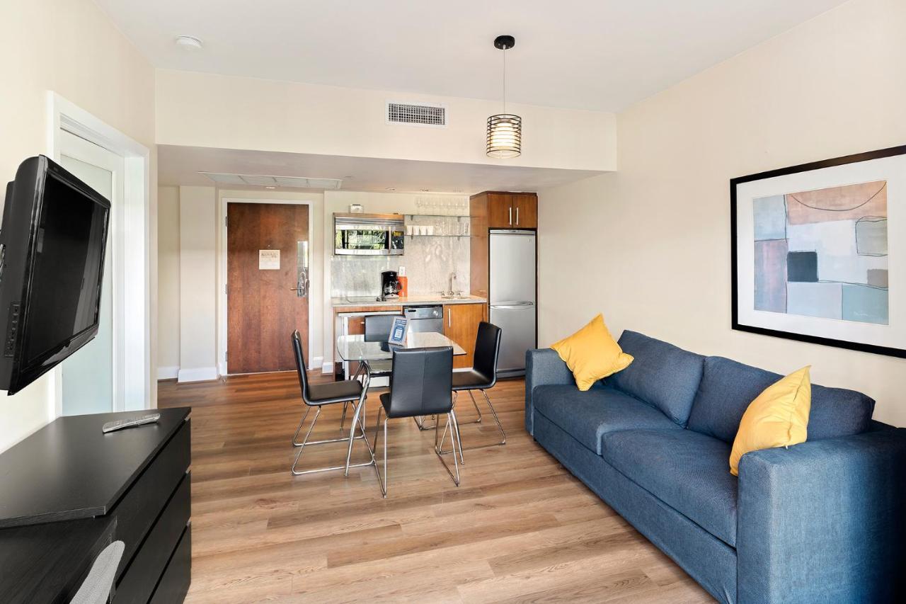 מיאמי ביץ' Ocean Drive Apartments With Rooftop Pool, South Beach, Miami מראה חיצוני תמונה