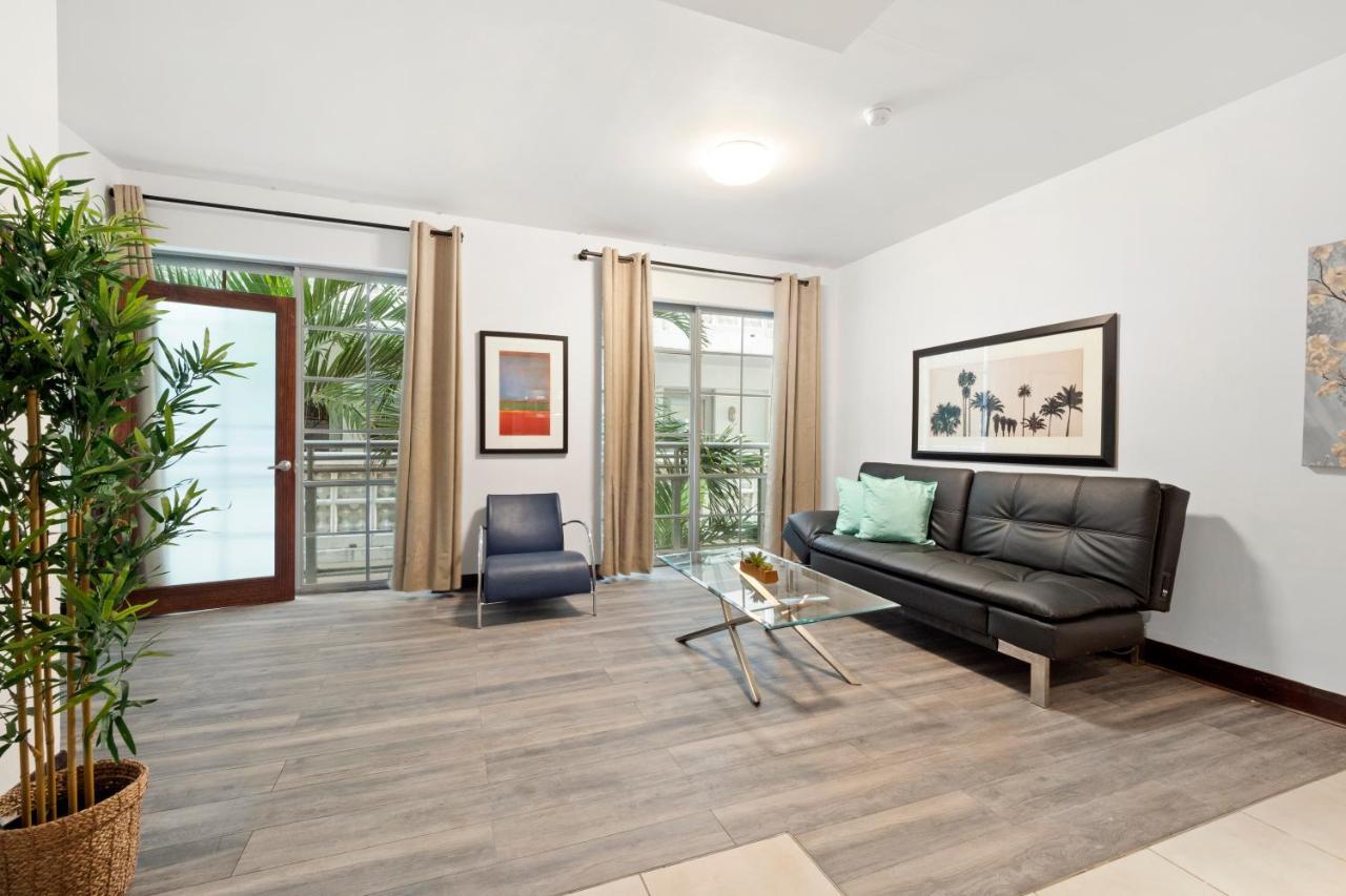 מיאמי ביץ' Ocean Drive Apartments With Rooftop Pool, South Beach, Miami מראה חיצוני תמונה