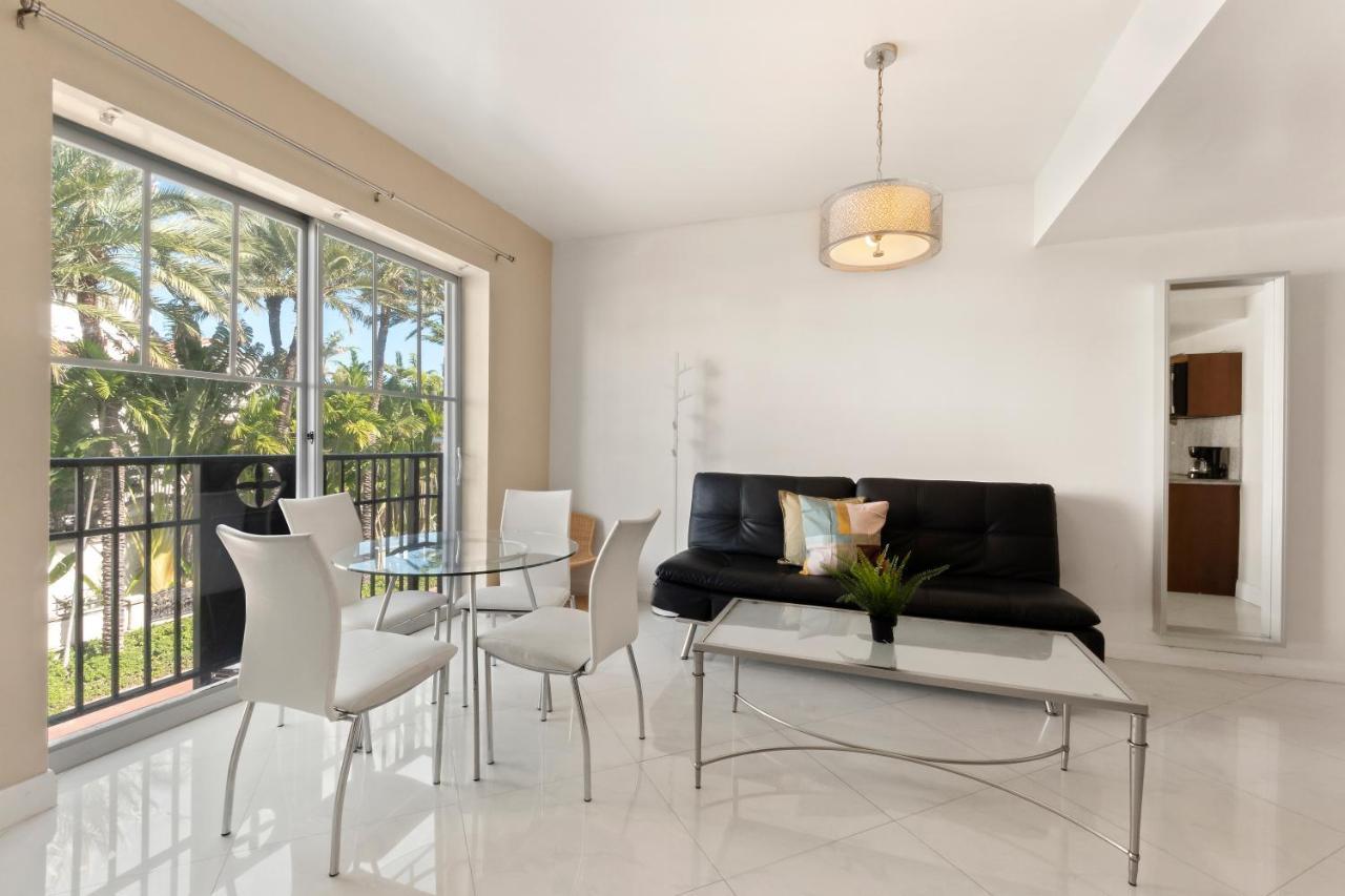 מיאמי ביץ' Ocean Drive Apartments With Rooftop Pool, South Beach, Miami מראה חיצוני תמונה