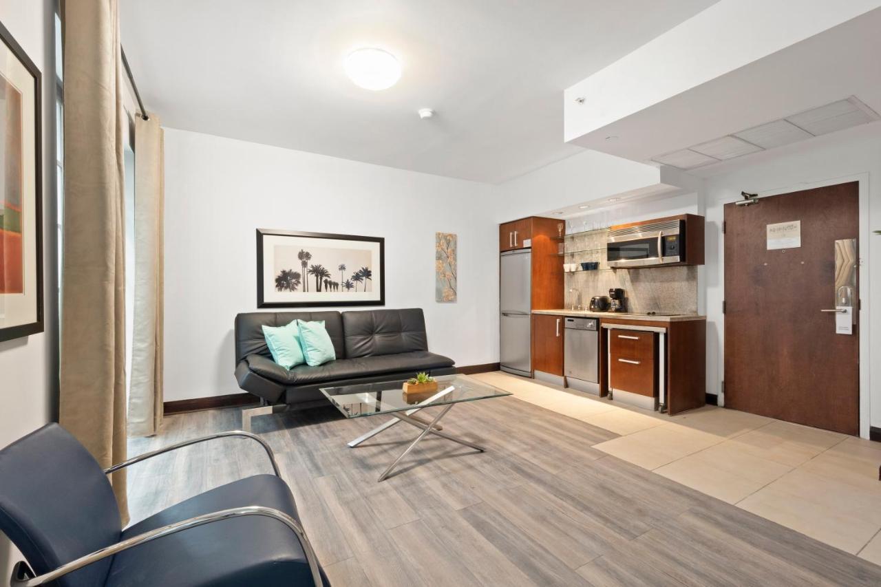 מיאמי ביץ' Ocean Drive Apartments With Rooftop Pool, South Beach, Miami מראה חיצוני תמונה
