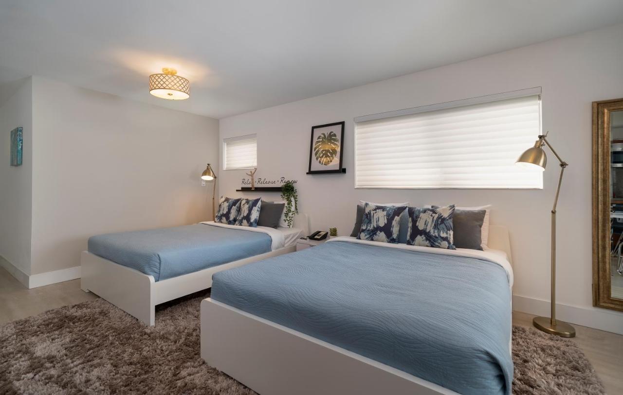 מיאמי ביץ' Ocean Drive Apartments With Rooftop Pool, South Beach, Miami מראה חיצוני תמונה