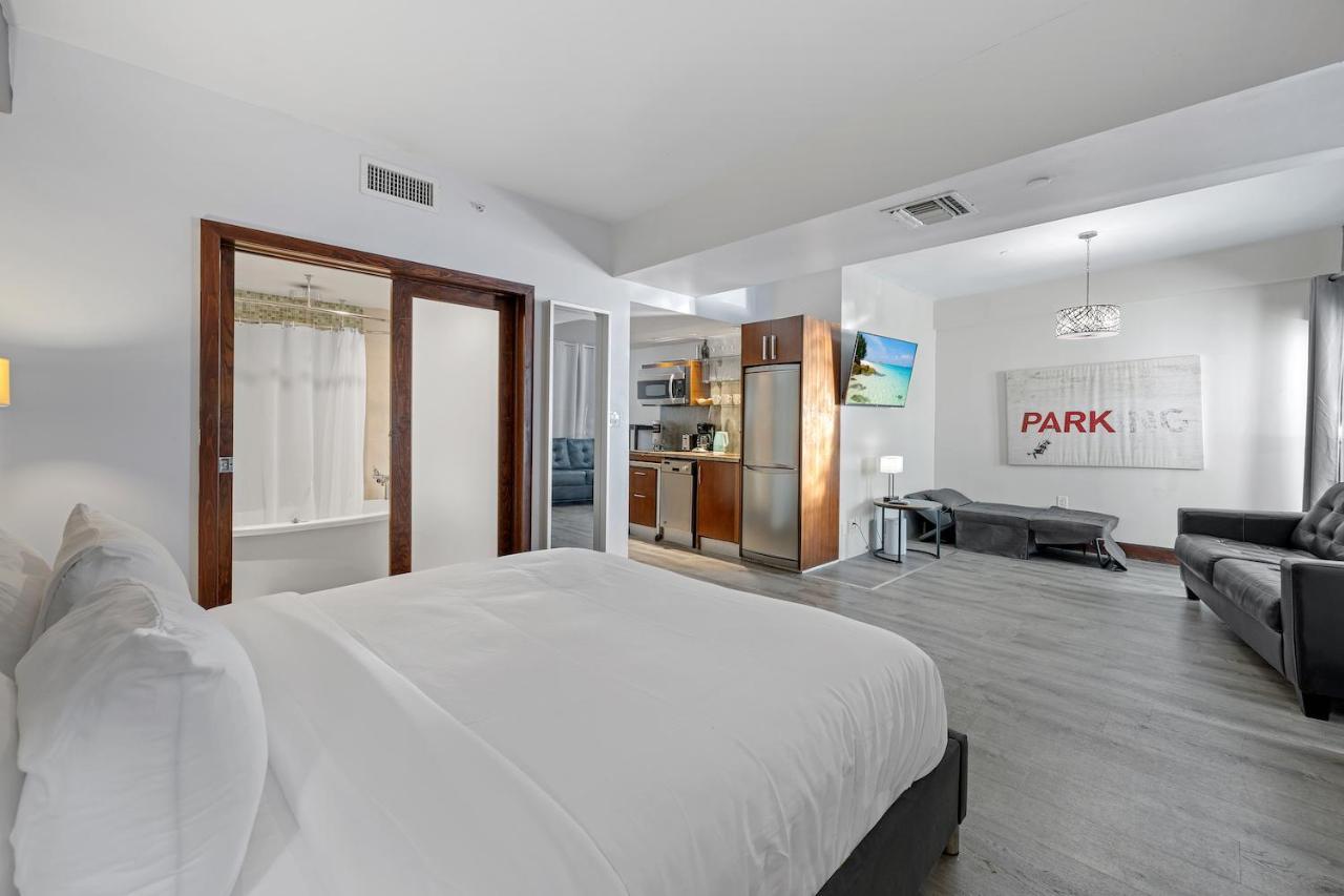 מיאמי ביץ' Ocean Drive Apartments With Rooftop Pool, South Beach, Miami מראה חיצוני תמונה