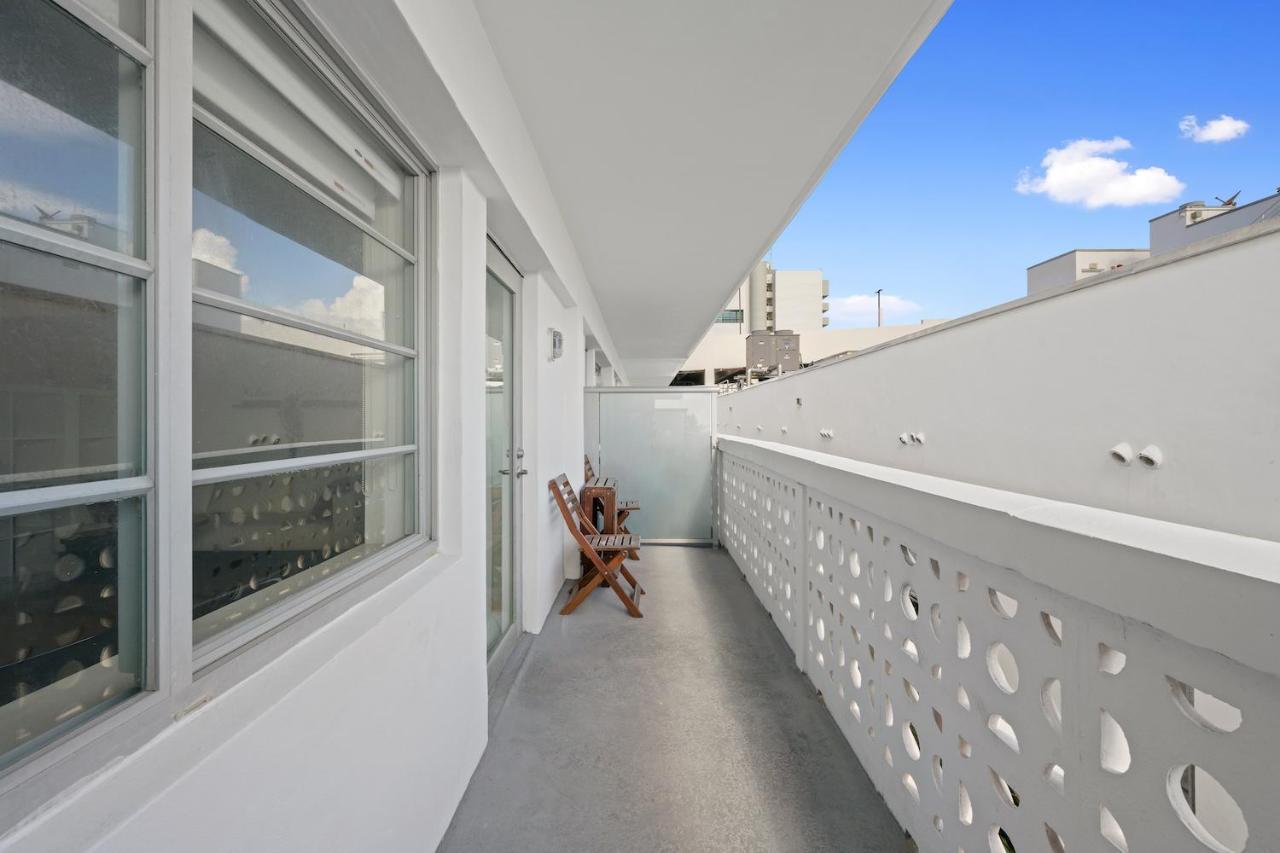 מיאמי ביץ' Ocean Drive Apartments With Rooftop Pool, South Beach, Miami מראה חיצוני תמונה